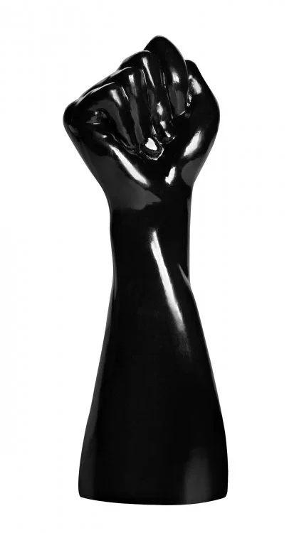 ‚Raise up‘ Fist