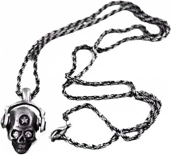 Anhänger – Totenkopf mit Kopfhörern