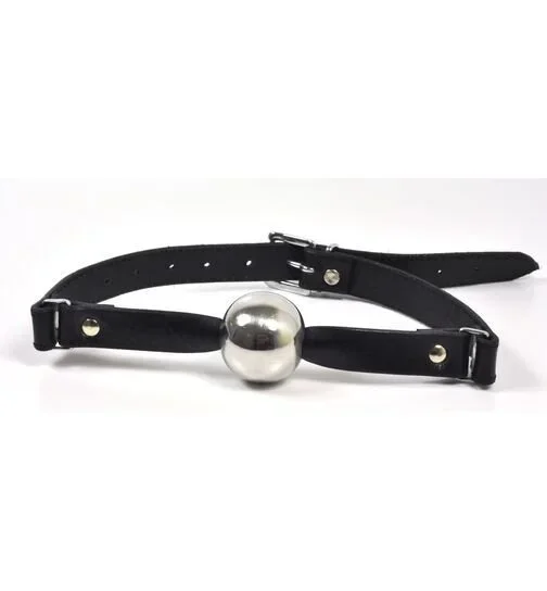 Ballknebel aus Leder mit Metallball