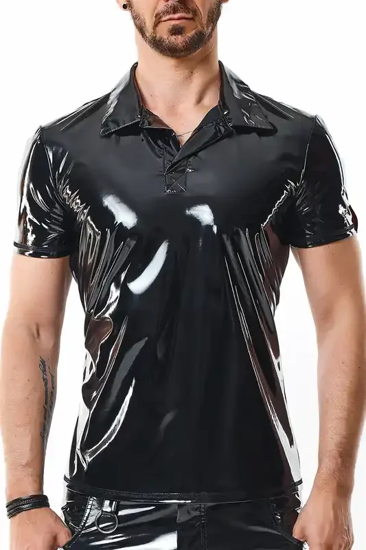 Basic-Shirt im PVC-Stil