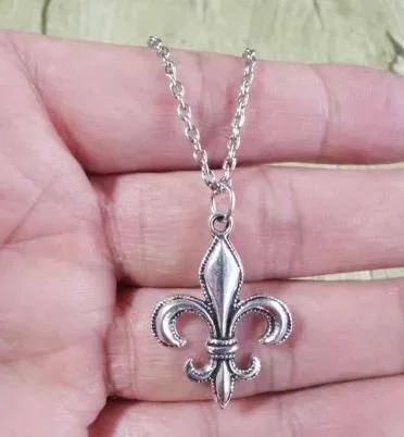 BDSM Halskette Lilie Metallkette