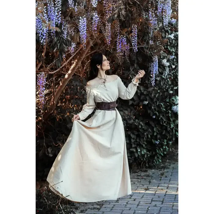 Bodenlanges Langarmkleid