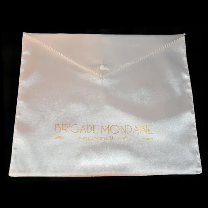 BRIGADE MONDAINE Signature Pochette Lingerie Satin Nacre