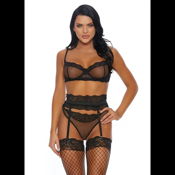 Caught Playing – Bra, Garter Belt and Panty – L