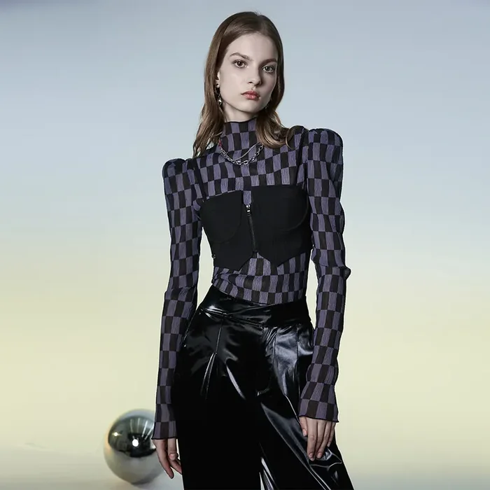 Crop-Top mit Korsett-Ästhetik