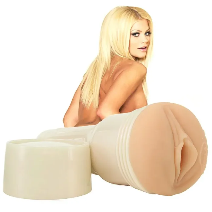Fleshlight Girls – Riley Steele Nipple Alley