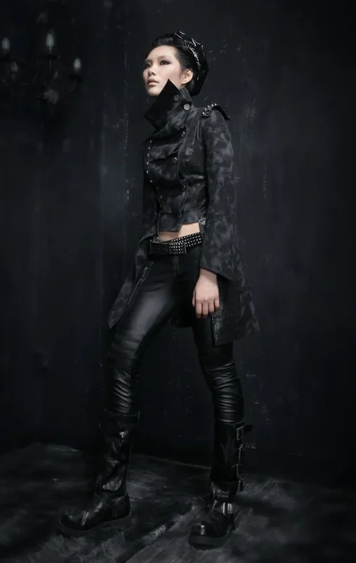 Gothic Jacke mit asymmetrischem Frontverschluss