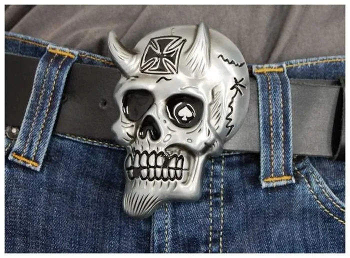 Gürtelschnalle – Iron Rebel