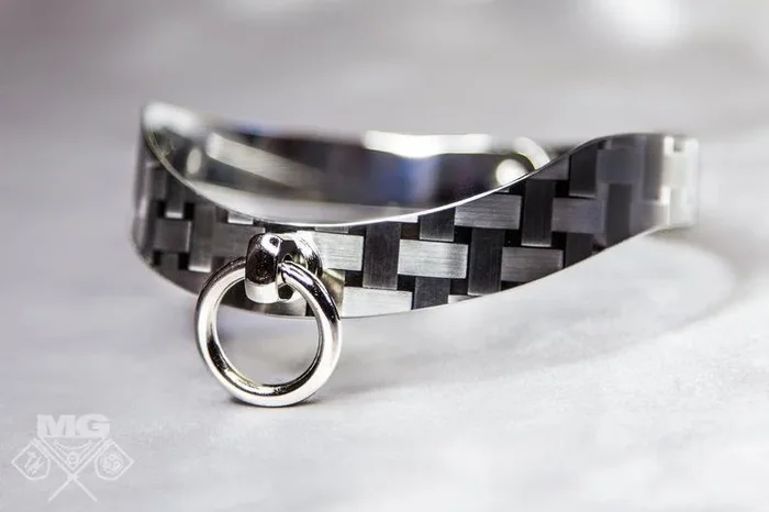 Halsband der „O“ mit Tortuous Stell Oberfläche
