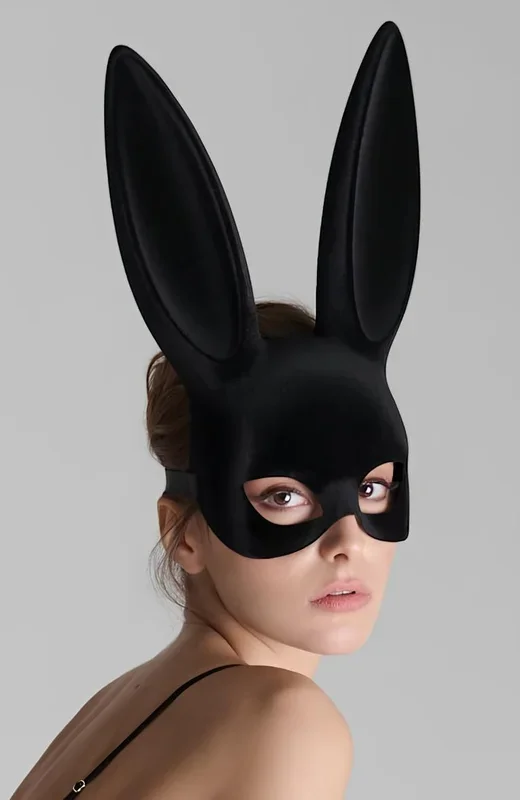 Hasenmaske mit Pompon