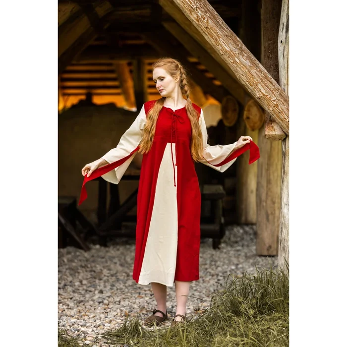 Kleid mit Trompetenärmeln und Brustschnürung
