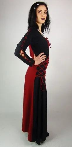 Kleid mit verschiedenen Schnürungen