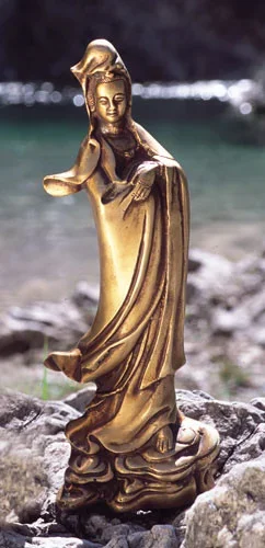 Kuan Yin, ca. 22 cm hoch