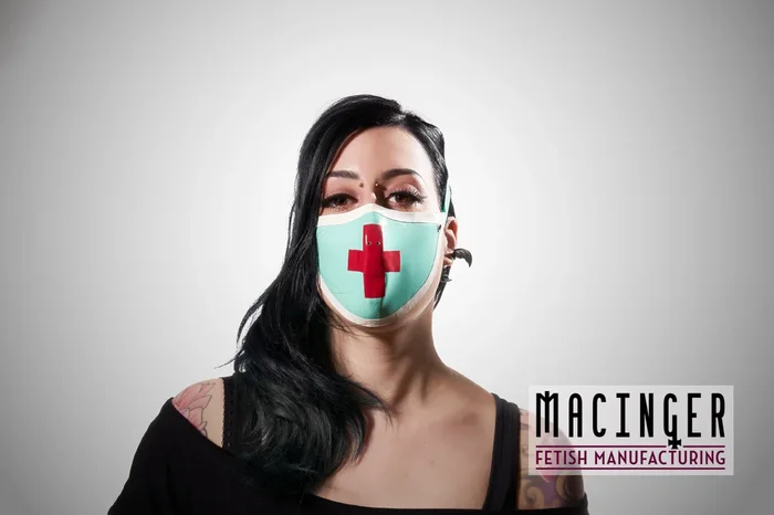Latex Cyber-Halbmaske – Nurse – MACINGER