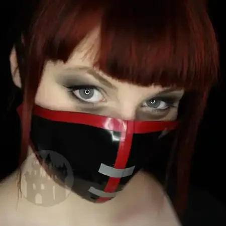 Latex Cyber-Halbmaske Version II – MACINGER