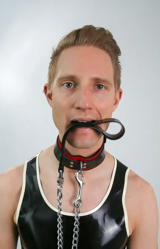Latex-Führungsleine