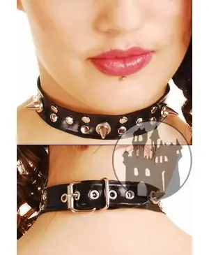Latex Halsband mit Nieten