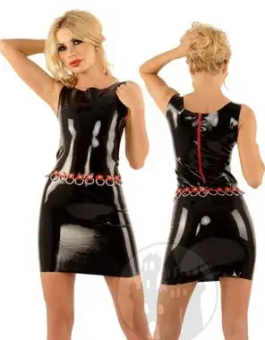 Latex Kleid mit Ringen