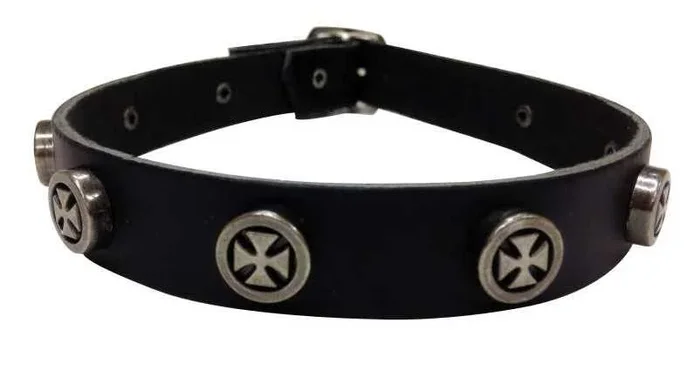 Leder Choker mit runden Eisernen Kreuzen