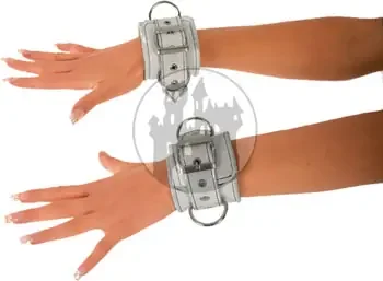 Leder Handfesseln mit Nieten