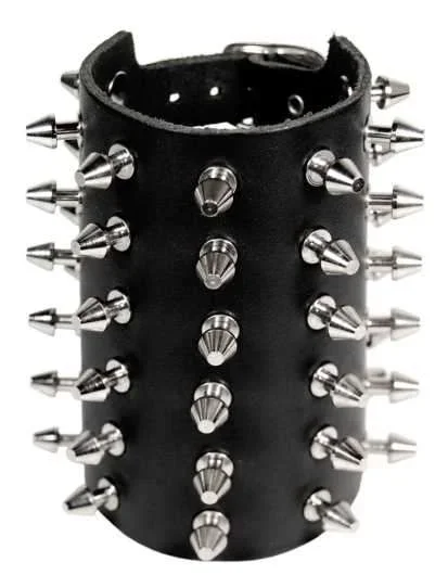 Lederarmband mit sechs Reihen Killernieten