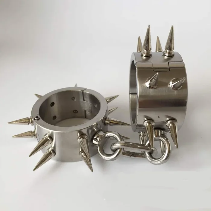 Metall Handfesseln mit Dornen