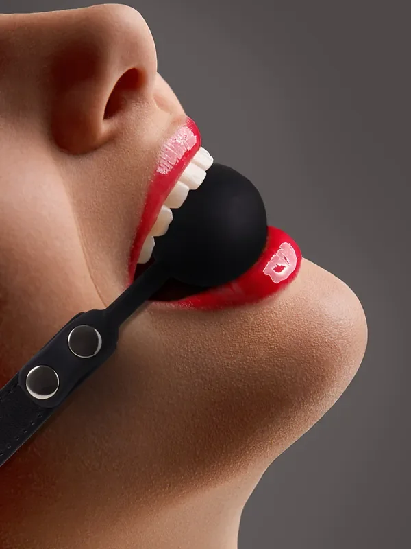 Ouch! Silicone Ball Gag Ballknebel, schwarz