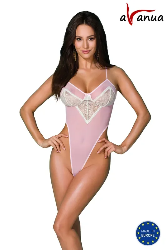 Pamela Body mit schöner Spitze