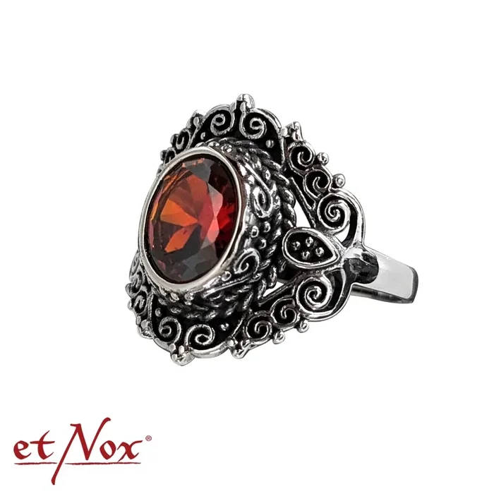 Ring – Red Ornament