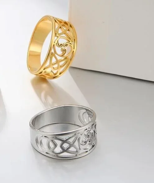 Ring Triskele