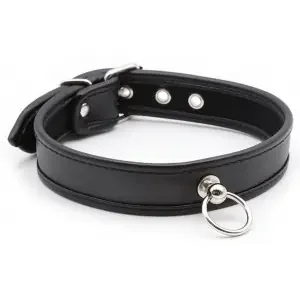 Schwarze Halskette mit O-Ring aus Kunstleder