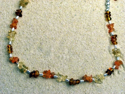 Silberkette mit echten Steinen – orange-braun