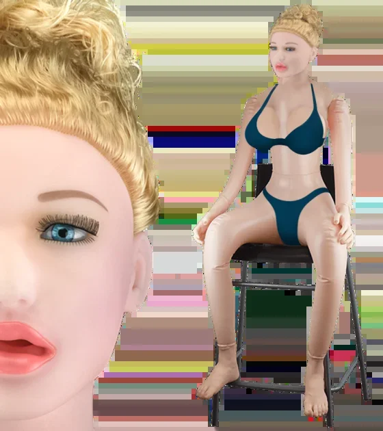 Sitzende Sexpuppe mit blonden Locken Marylin
