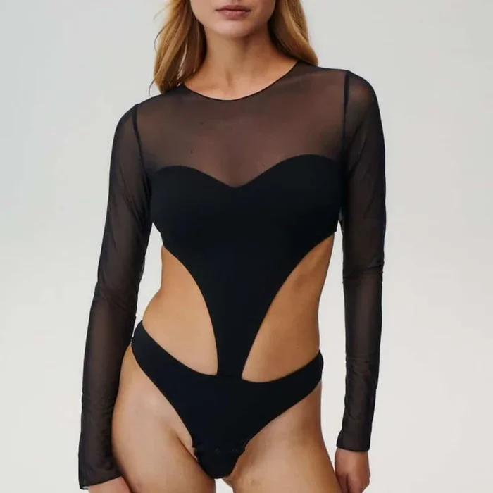UNDRESS CODE Body String FIRST LOVE