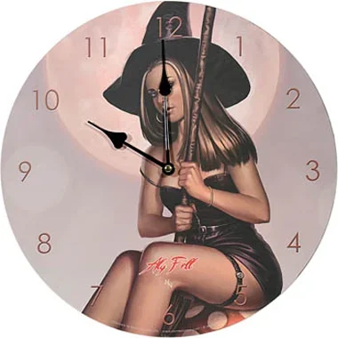 Wanduhr ‚Rowan the Witch next Door‘