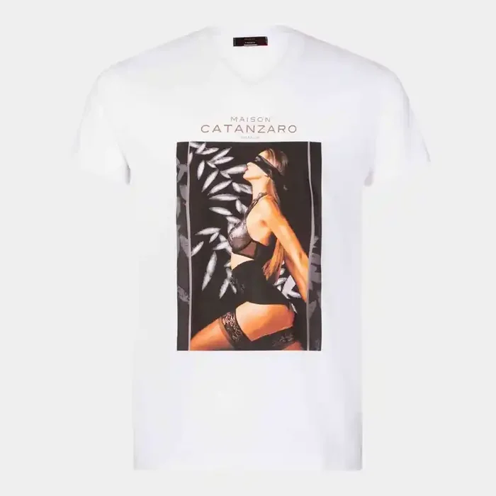 Weißes T-Shirt – Blindfold