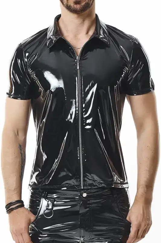 Zipper-Shirt im PVC-Stil